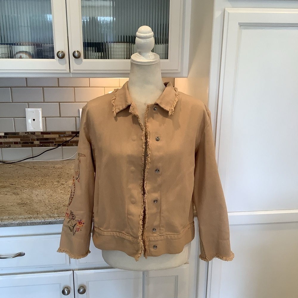 Stefanal Tan Jacket Size Large Embroidery on Sleeve